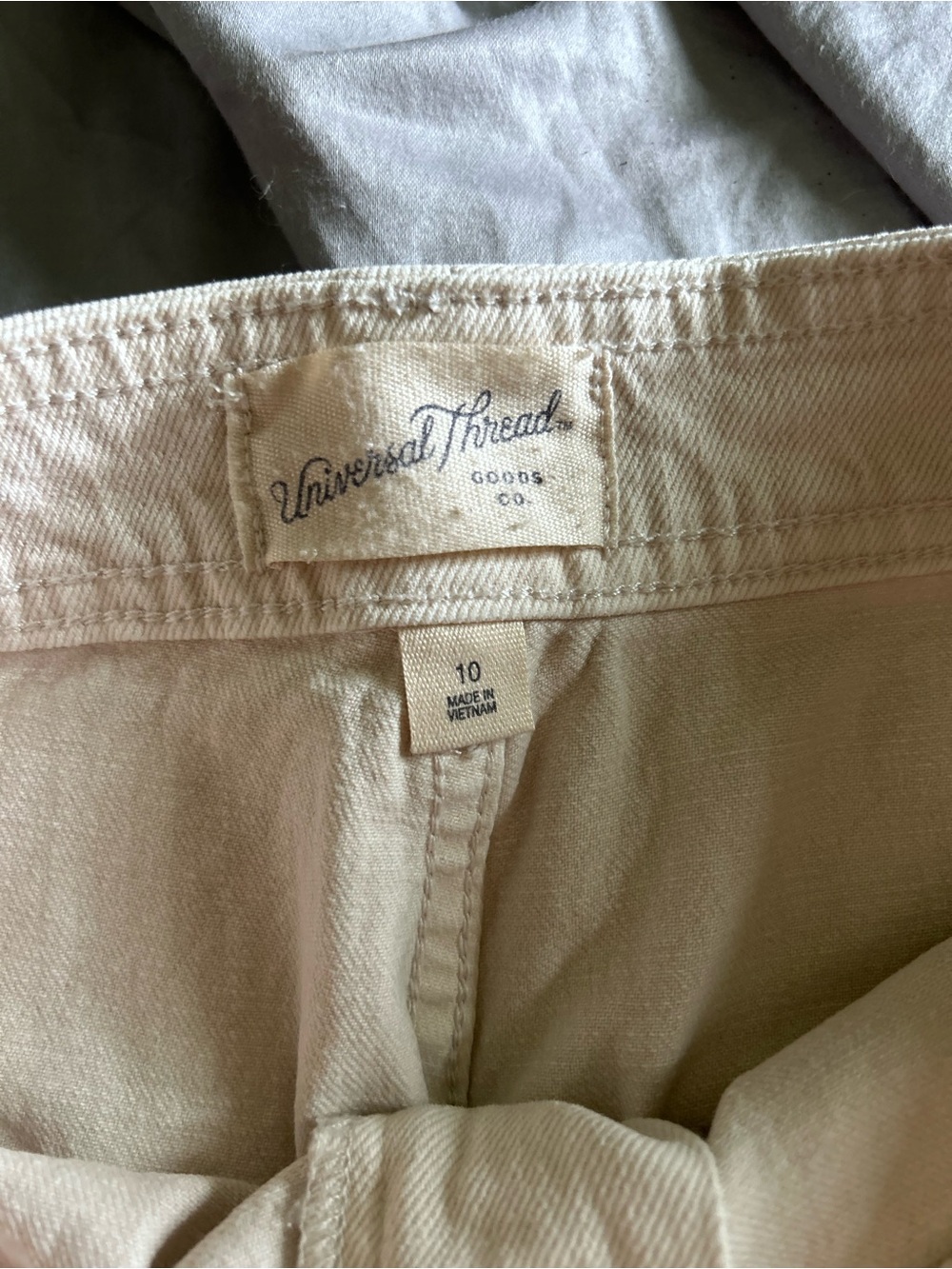 Universal Thread Wide-Leg in Off-White - Picture 2 of 3